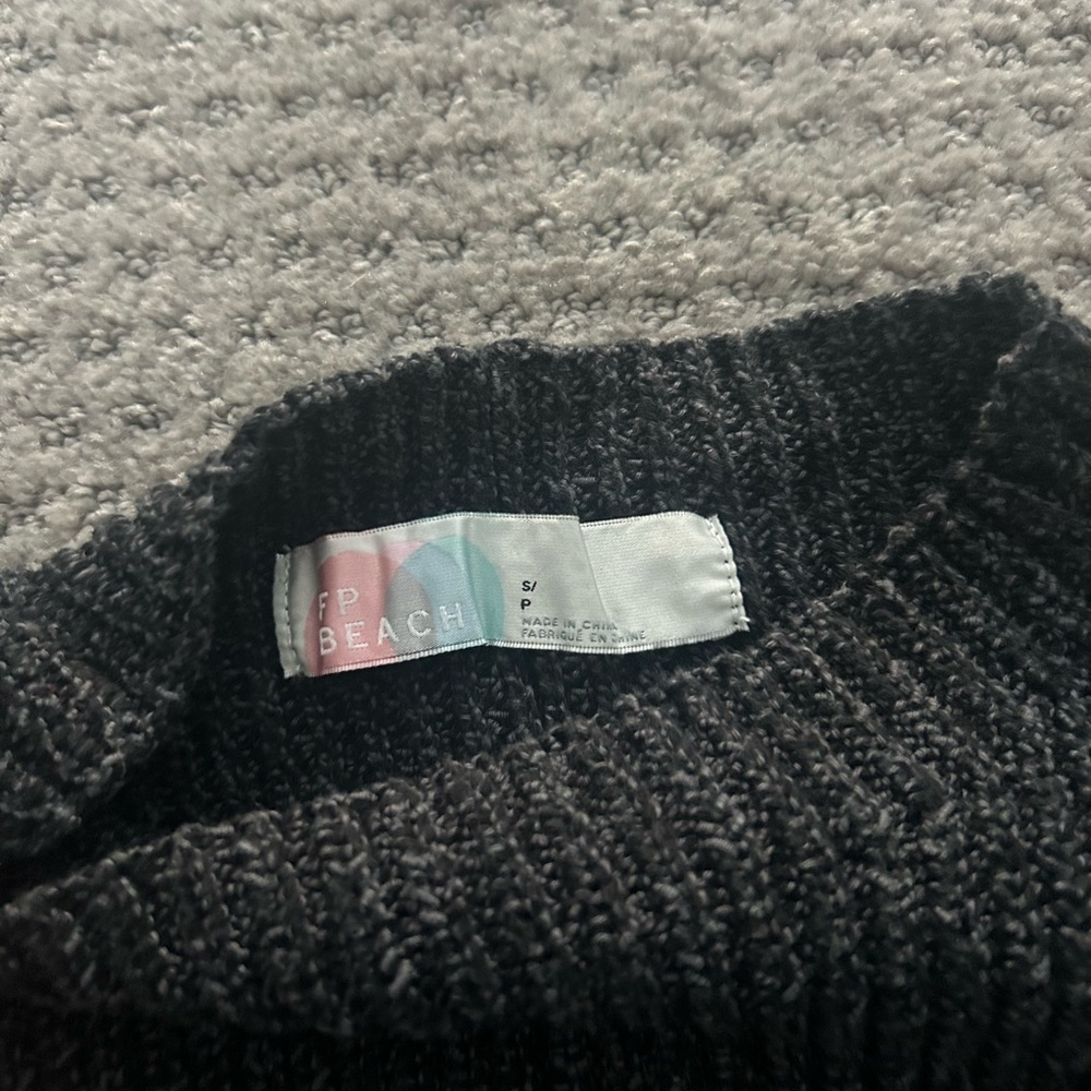 Free People Freya Knitted Top dark grey | size S